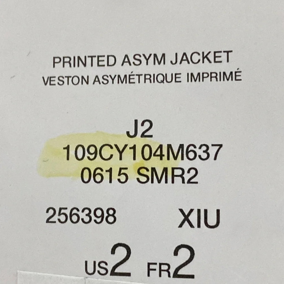 Bebe NWT Printed Asymmetrical Jacket - Picture 8 of 8